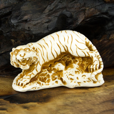 Статуетка Нецке Тигр Netsuke Гіпс 7,6x4.3x3.8 см Бежевий (00749)