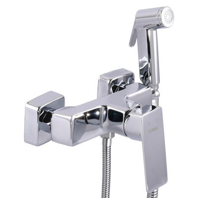 Змішувач гігієнічний DOMINO Dionis DDD-206N Змішувач гігієнічний DOMINO Dionis DDD-206N